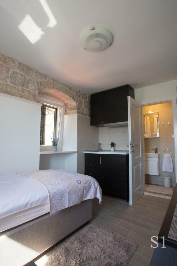 Morus Alba Apartment Split Exterior photo